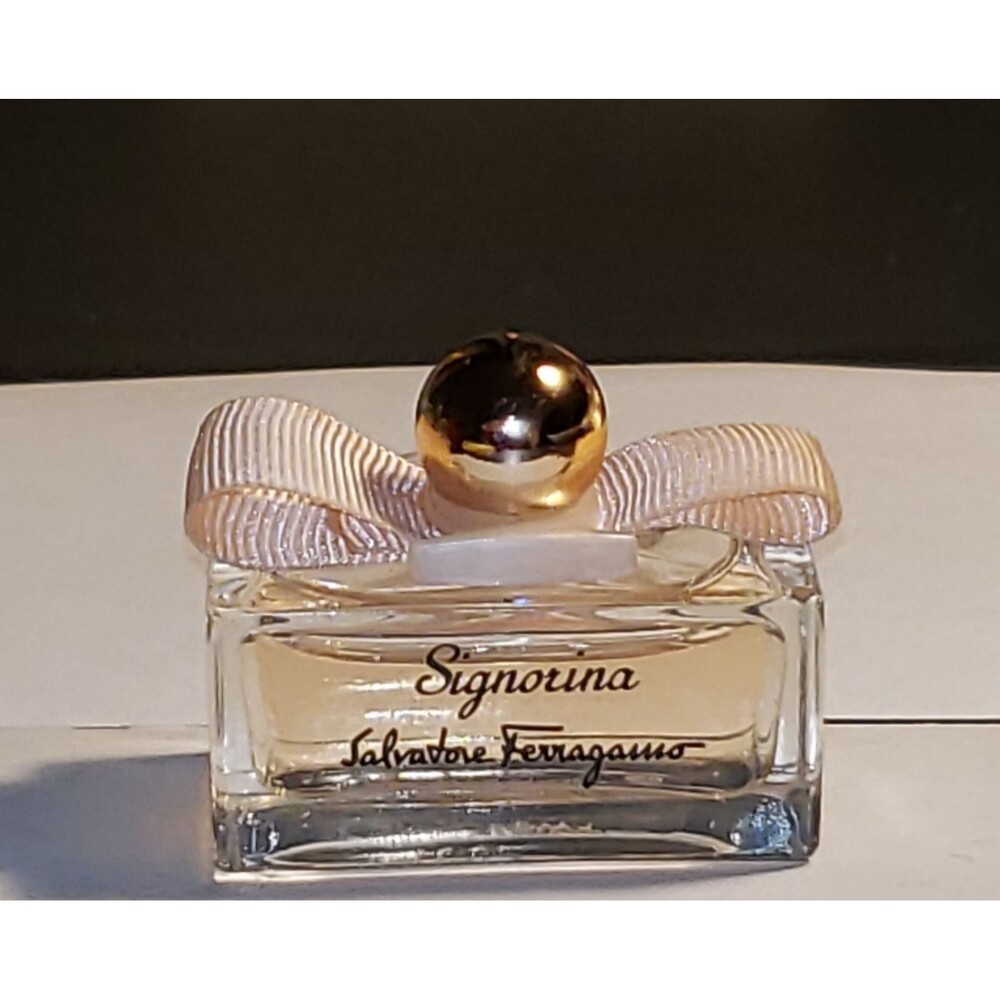 NEW NOT IN BOX Salvatore Ferragamo Signorina NEW NEVER used